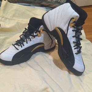 Jordan Athletic Shoes White Black Gold